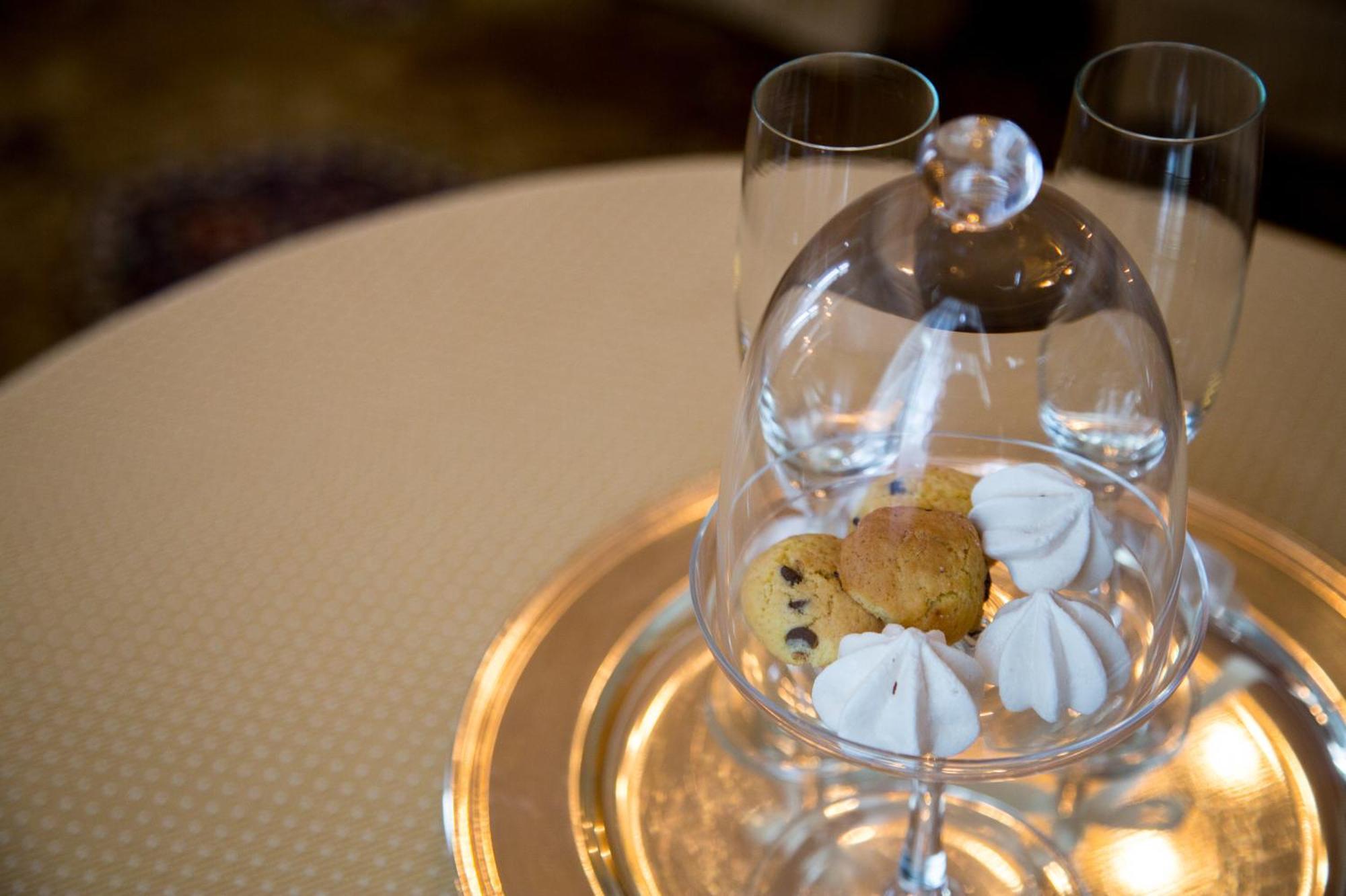 Hotel Villa Condulmer Mogliano Vêneto Quarto foto A dessert at the restaurant
