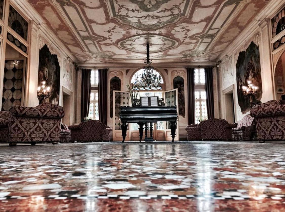 Hotel Villa Condulmer Mogliano Vêneto Exterior foto The lobby of the hotel